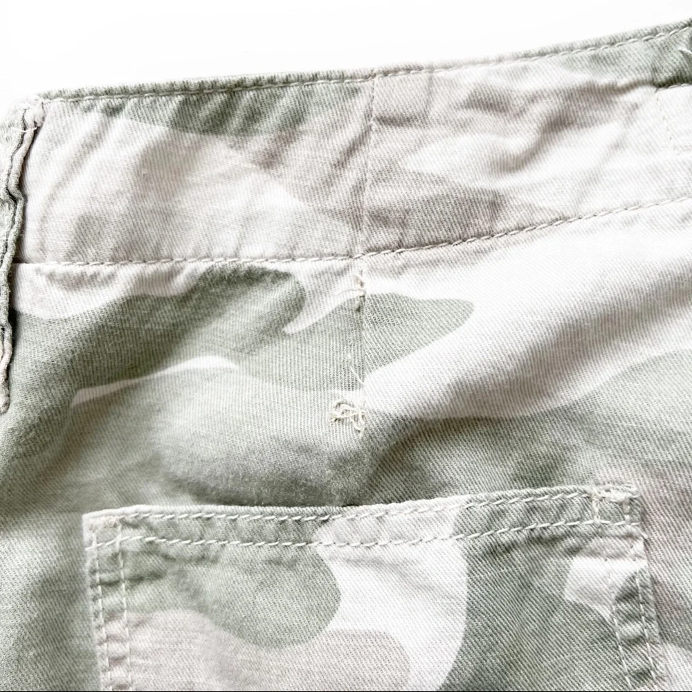 MOTHER THE SHAKER CHOP CROP FRAY Linen Blend Desert Print Camo Jeans Pan… - Picture 16 of 16